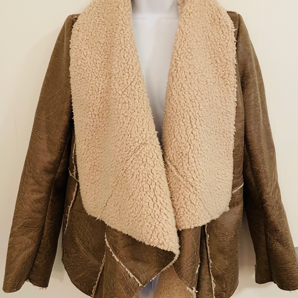 Jacket - Picture 2 of 5